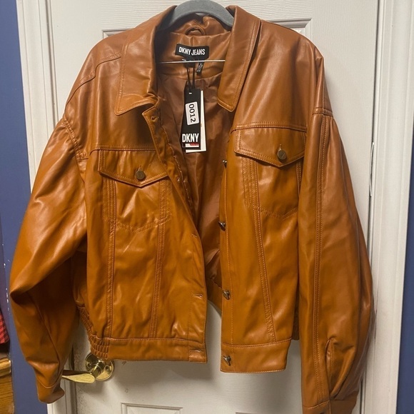 DKNY | Roasted Pecan Bomber Faux Leather Jacket plus size 3x
NWT - Picture 3 of 11